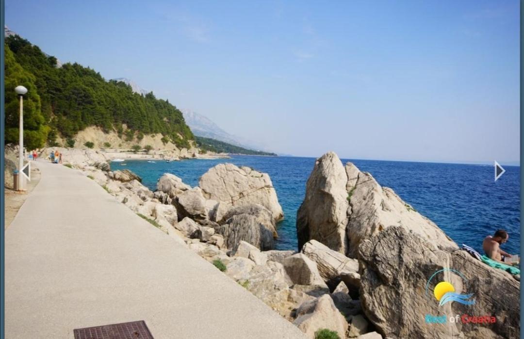 Apartmani Mares - 20 M From The Beach Brela Exteriér fotografie