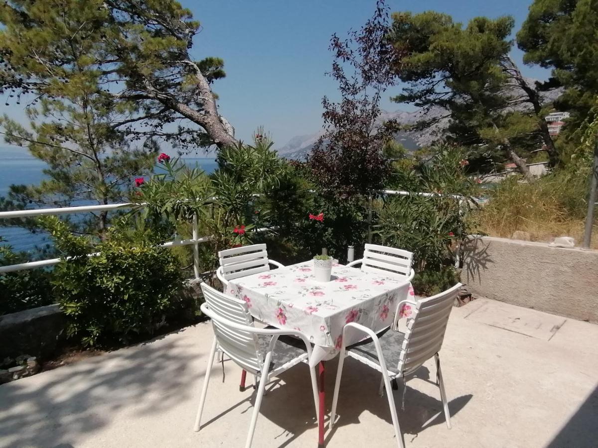 Apartmani Mares - 20 M From The Beach Brela Exteriér fotografie