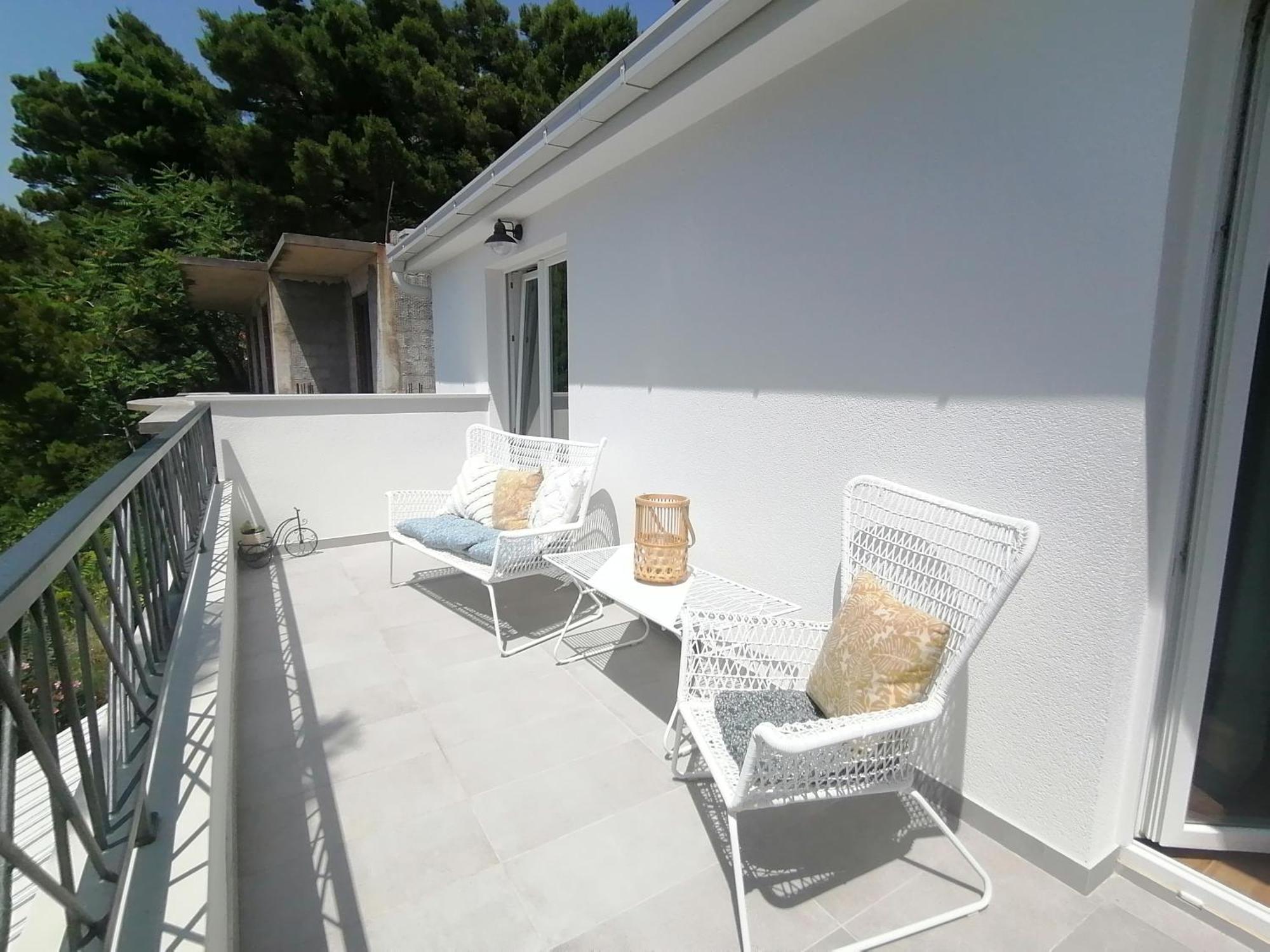 Apartmani Mares - 20 M From The Beach Brela Exteriér fotografie